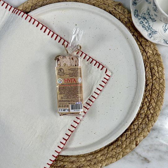 Нуга с малиной