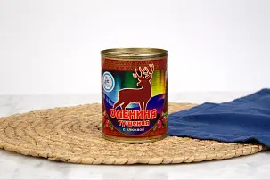 Оленина тушеная с клюквой 