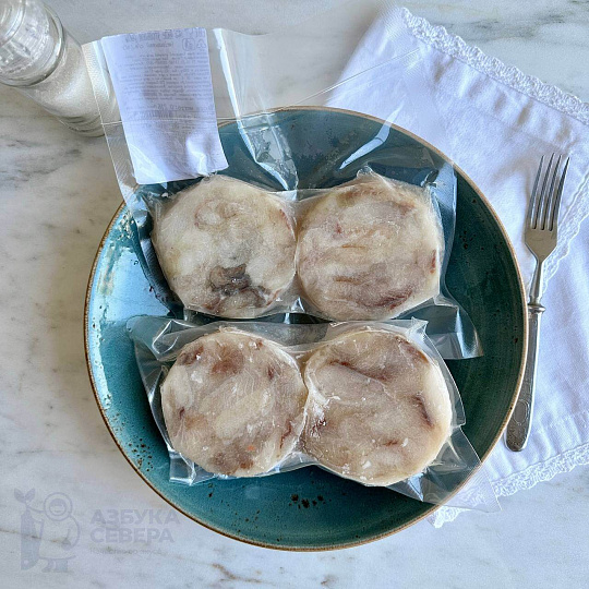 Медальоны из угольной рыбы