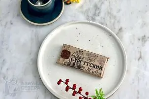 Живой шоколад с шелковицей