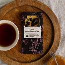 Шоколад белый с сосновой шишкой, вяленой смородиной и лавандой  №8