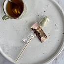 Шишка на палочке в белом шоколаде