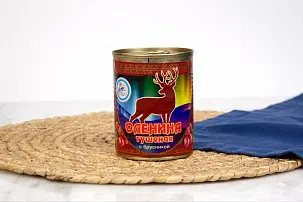 Оленина тушеная с брусникой 