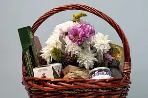 Подарочный набор "Таежные сказки" с живыми цветами