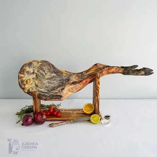 Окорок дикого кабана 4-6 кг (Хамон) 