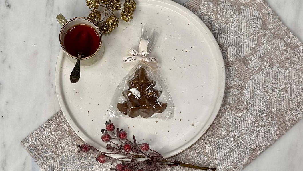 Шоколад молочный с начинкой "Елка"