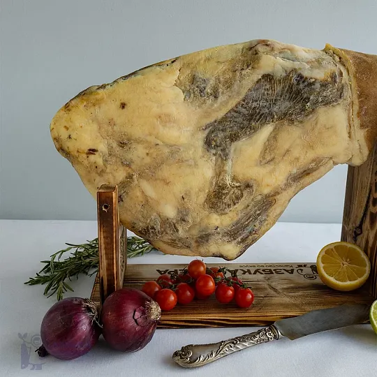 Окорок венгерской мангалицы 5-7 кг (Хамон)