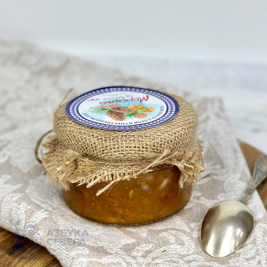 Морошка в собственном соку с ядром кедрового ореха