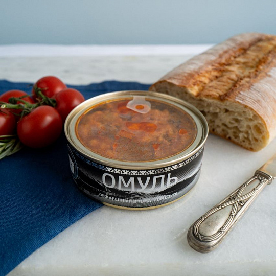 Омуль обжаренный в томатном соусе