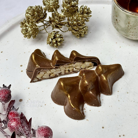 Шоколад молочный с начинкой "Елка"