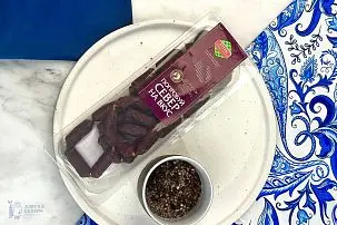 Колбаски к пиву сыровяленые