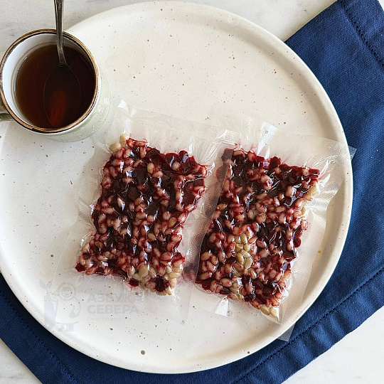 Орех кедровый с брусникой вяленой