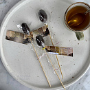 Шишка на палочке в молочном шоколаде