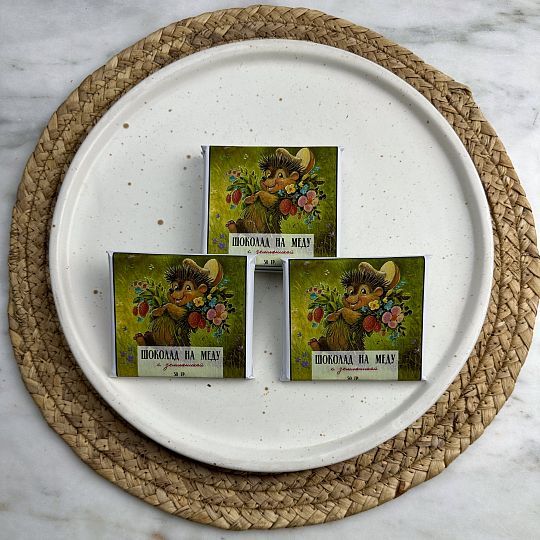 Живой шоколад на меду с земляникой