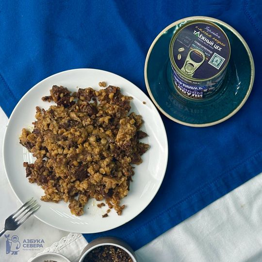 Перловка с мясом косули томленая в печи