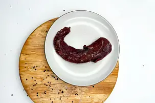 Вырезка из оленины