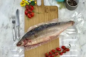 Омуль потрошенный свежемороженый