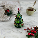 Елочка ручной работы с вареньем из земляники 