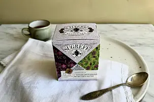 Сугрев с черной смородиной, мелиссой и мятой 