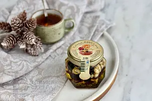 Таежный микс в меду с байкальской клюквой