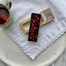 Шоколад горький с малиной