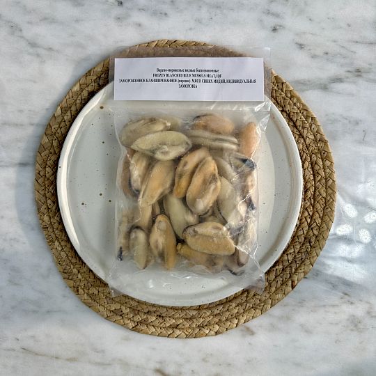 Синие мидии варено-мороженные